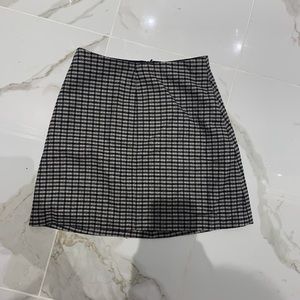 Plaid mini skirt from Aritzia! Size 0